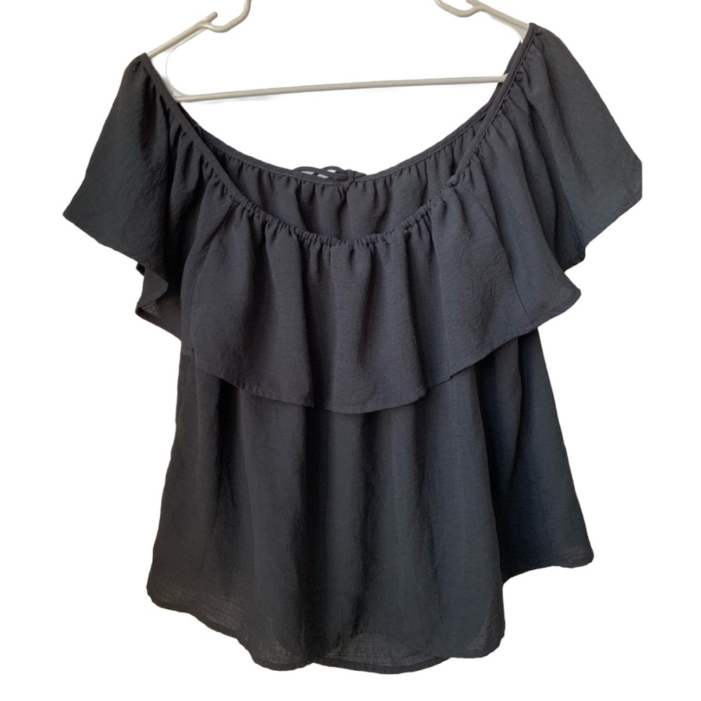JACK Women’s Black On Off Shoulder Blouse